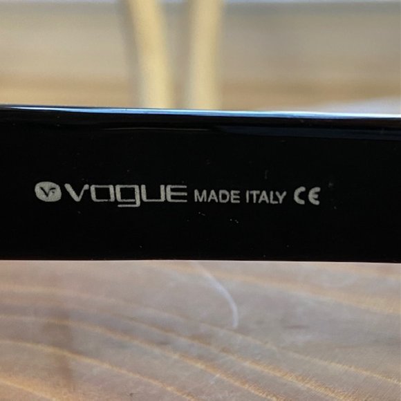 Vintage Vogue VO2146-S W873 Sunglasses - Picture 4 of 9